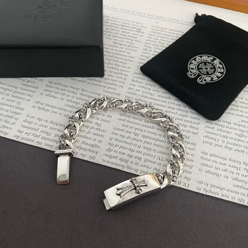 Ch*0me He**ts bracelets